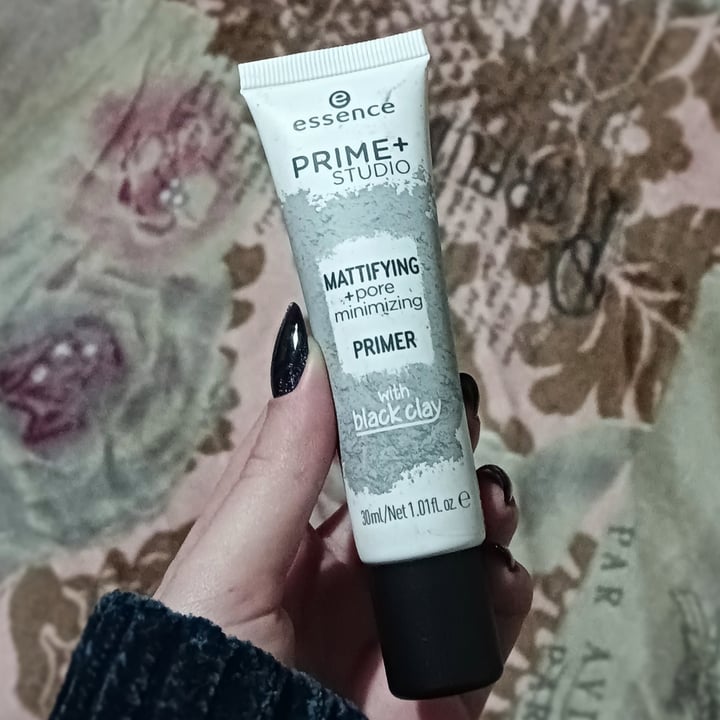 photo of Essence Cosmetics Prime + studio - Mattifying primer shared by @hellnymph2 on  12 Apr 2022 - review