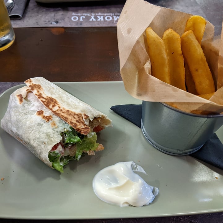 review photo of Smoky Jo Restaurant Vegan "Chicken" Burrito shared by @cescolama on 04 Sep 2022 - review
