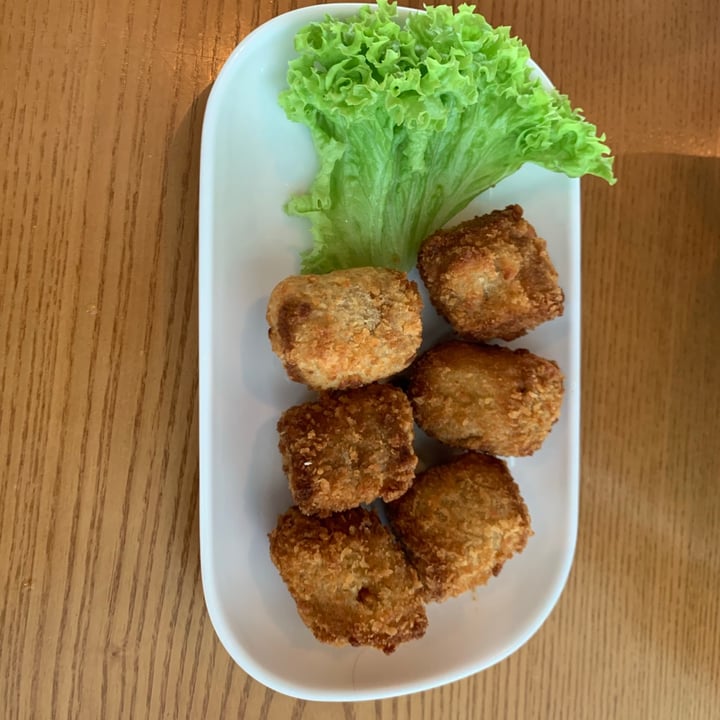 photo of nomVnom Bistro Banana Fritters shared by @tarinemarine on  01 Mar 2021 - review