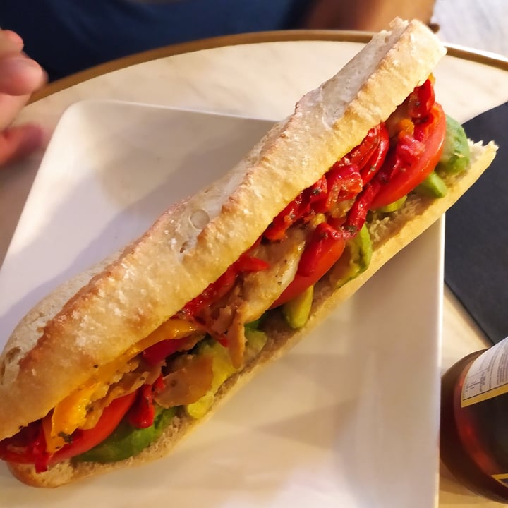 photo of Zoï Sandwich Curry shared by @lalla2527 on  26 Sep 2022 - review