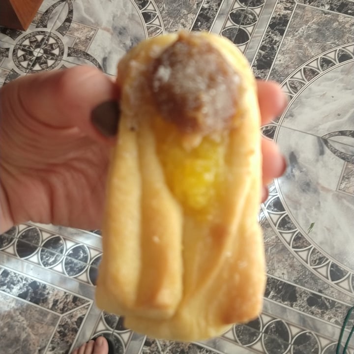 photo of Biota Panaderia & coffee to go Factura De Dulce De Leche Y Pastelera shared by @maraf on  11 Dec 2021 - review