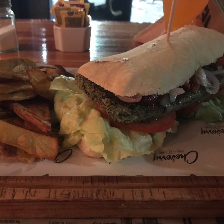 photo of Cheverry Tandil Sándwich vegano shared by @guadacampo on  16 Feb 2022 - review