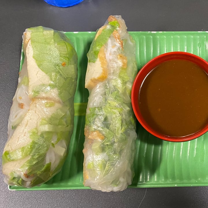 review photo of Bagels & Noodles Summer Rolls shared by @brilehan on 30 Aug 2021 - review