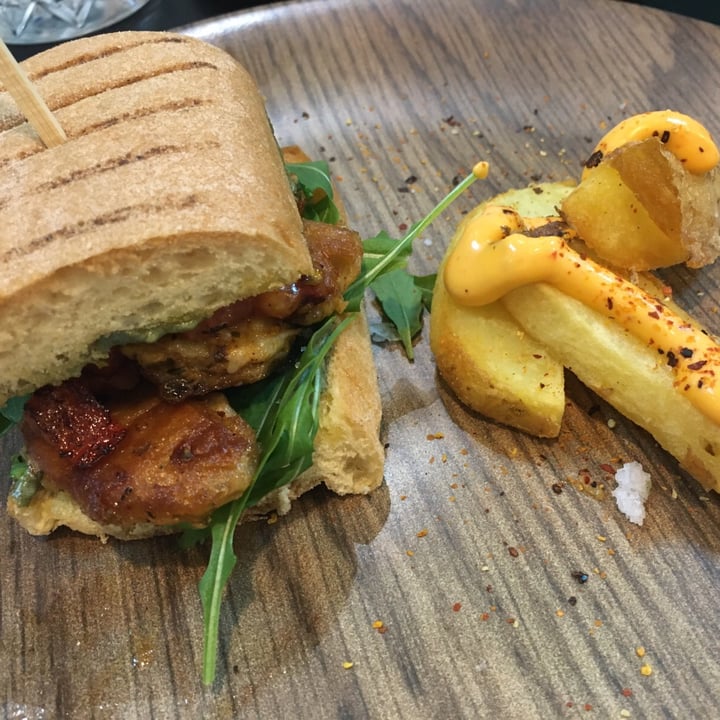 review photo of Purpura Project B’art Montadito “no Pollo” shared by @lucy90 on 01 Oct 2021 - review