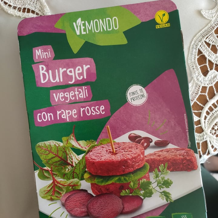 review photo of Vemondo 2 burger con rape rosse shared by @ele0n0ra on 27 Apr 2022 - review