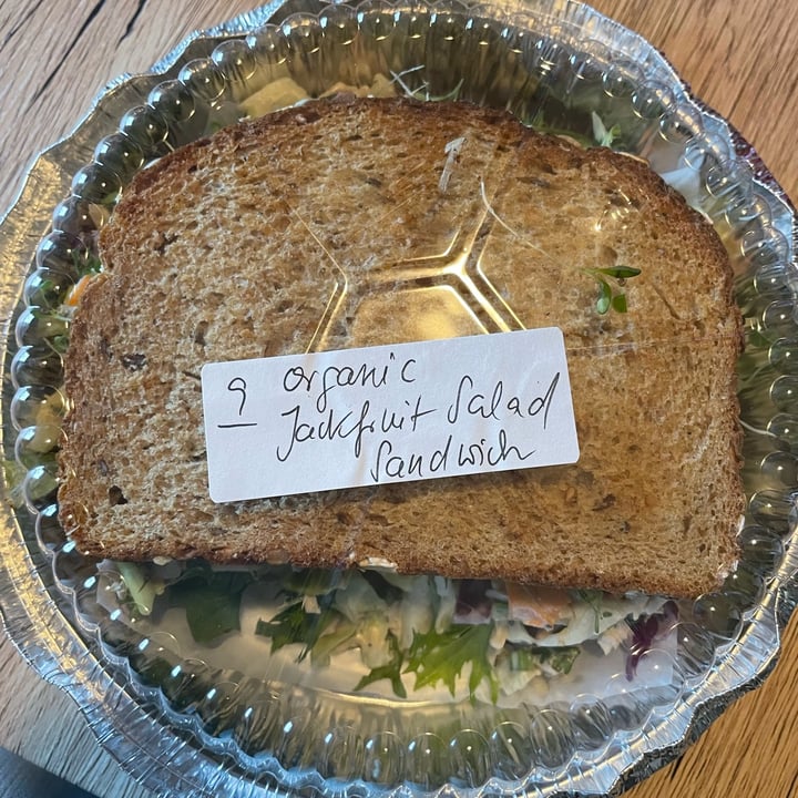 review photo of Callie's Kitchen Jackfruit Salad Sandwich shared by @peachypersica on 27 Oct 2022 - review