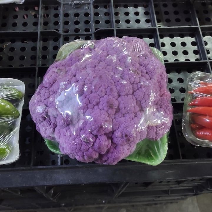 review photo of Mercado Novo Couve Flor Roxa shared by @prilimacv on 23 Sep 2022 - review