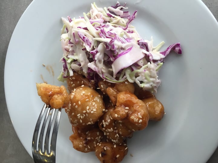 review photo of Seitan Urban Bistro Coleslaw con Alitas de Coliflor shared by @valepickles on 03 Sep 2019 - review