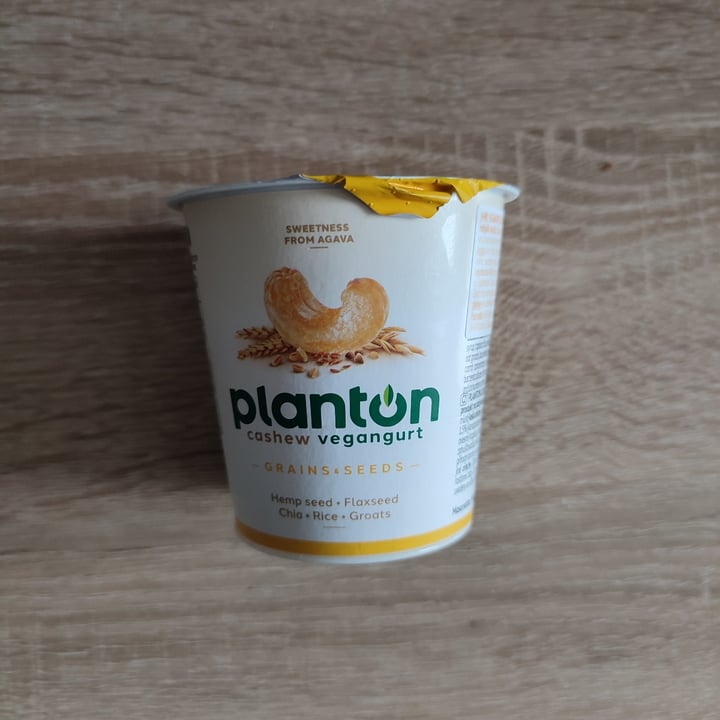 photo of Planton cashew vegangurt  grains & seeds shared by @szilvia on  12 Nov 2022 - review