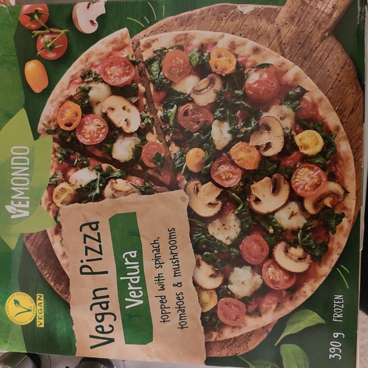 photo of Vemondo Vegan Pizza Verdura with Spinach, Tomatoes & Mushrooms shared by @eleda91 on  25 Mar 2022 - review