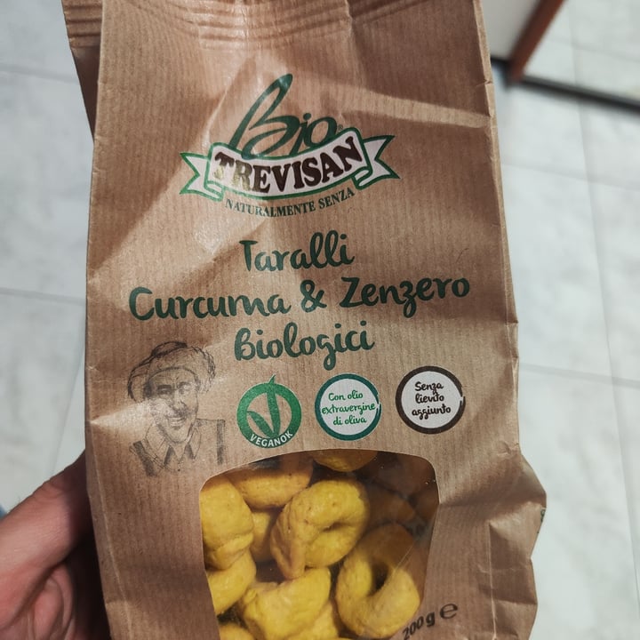 photo of Bio trevisan Taralli curcuma e zenzero biologici shared by @nando83 on  28 Apr 2022 - review