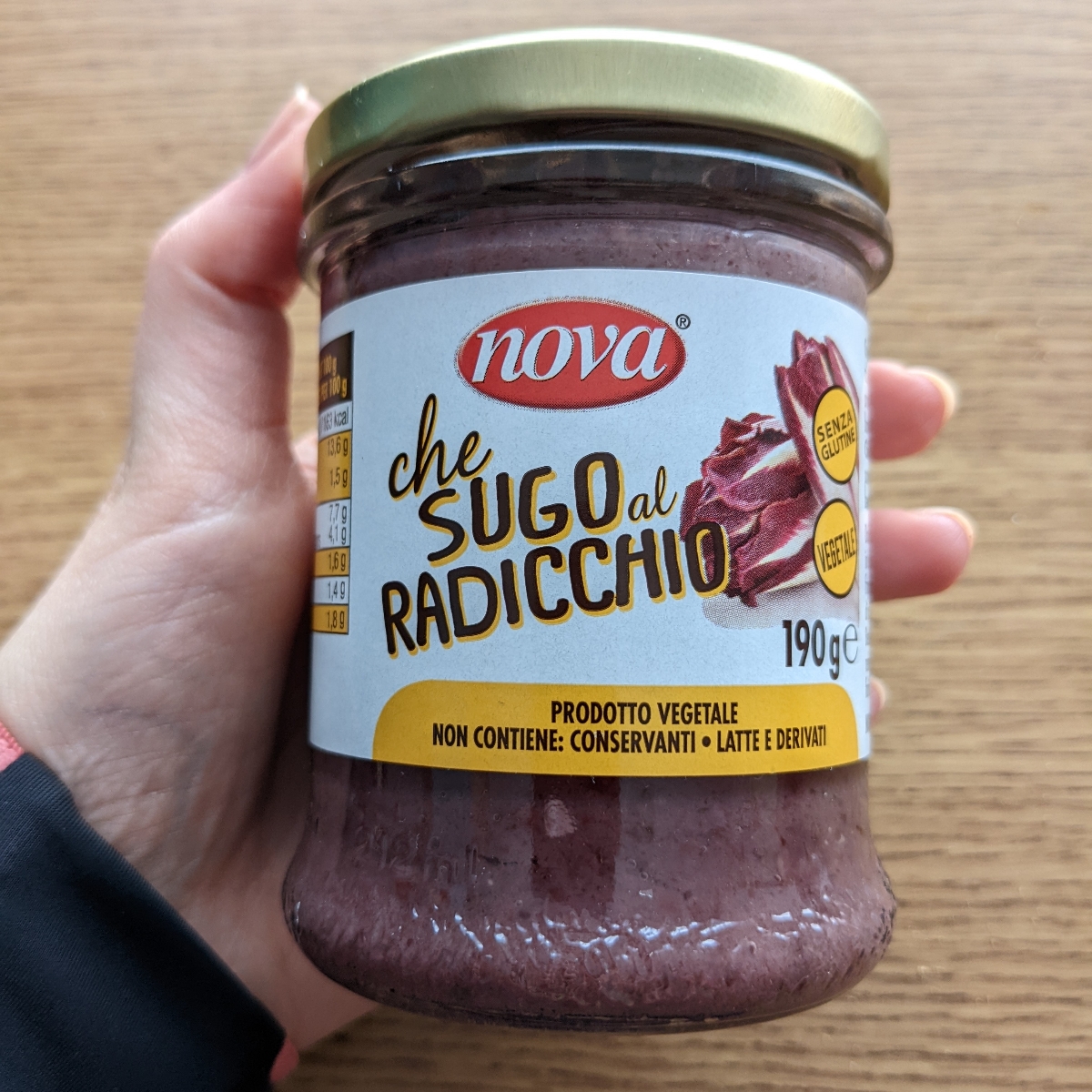 avis-sur-sugo-al-radicchio-par-nova-abillion
