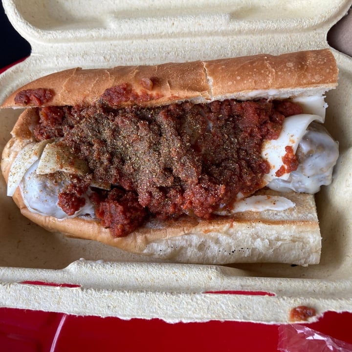photo of Vida's Plant Based Butcher Philly Cheesesteak shared by @kristikrum on  11 Apr 2021 - review