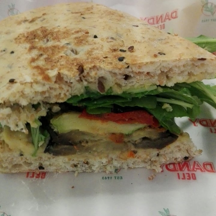 photo of Dandy Sandwich vegano shared by @vikvegan on  03 Dec 2021 - review