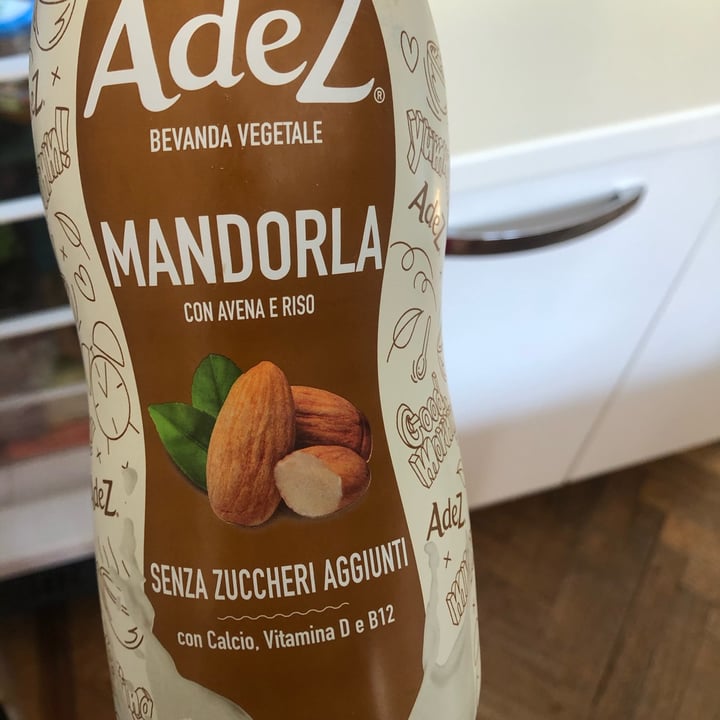 photo of AdeZ Amazing Almond Milk shared by @fede8 on  01 Apr 2022 - review