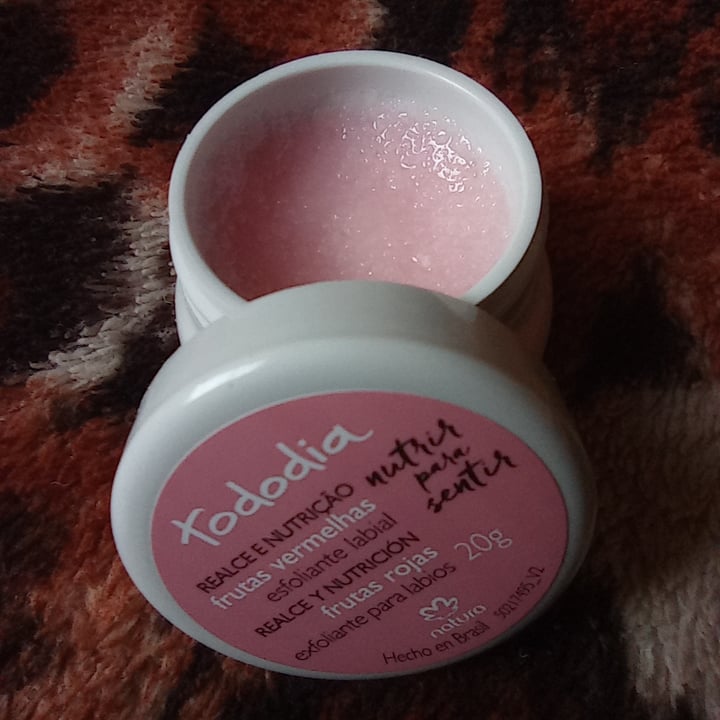 review photo of Natura Exfoliante De Labios shared by @mercabitch on 05 Oct 2020 - review