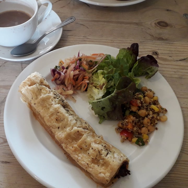 photo of Hundred Monkeys Cafe Vegan Sausage Roll shared by @rorysims on  08 Dec 2022 - review