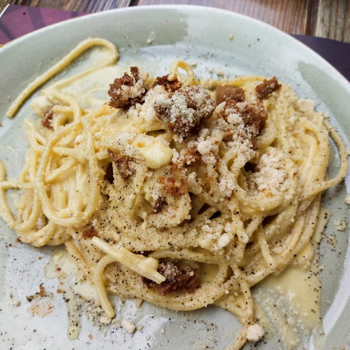 review photo of Rifugio Romano Carbonara vegana shared by @metschinaski on 31 May 2022 - review