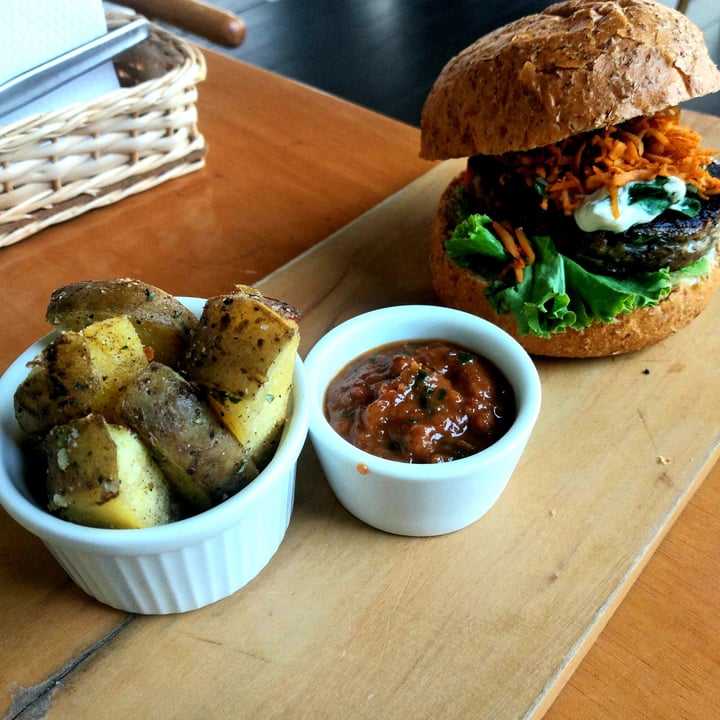 photo of Raw Café Portobello Sandwich shared by @suesar on  20 May 2021 - review