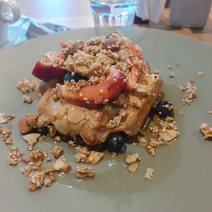 photo of Tea Connection Waffle del bien shared by @zoemontiel on  12 Nov 2020 - review