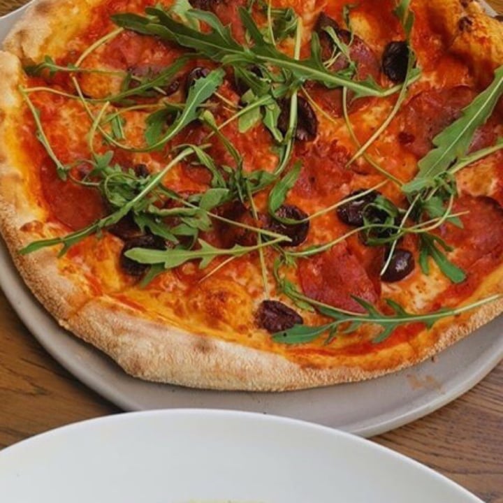 review photo of Alfie's Pizzeria and Deli Vegan Pizza shared by @tashiep on 28 Jul 2020 - review