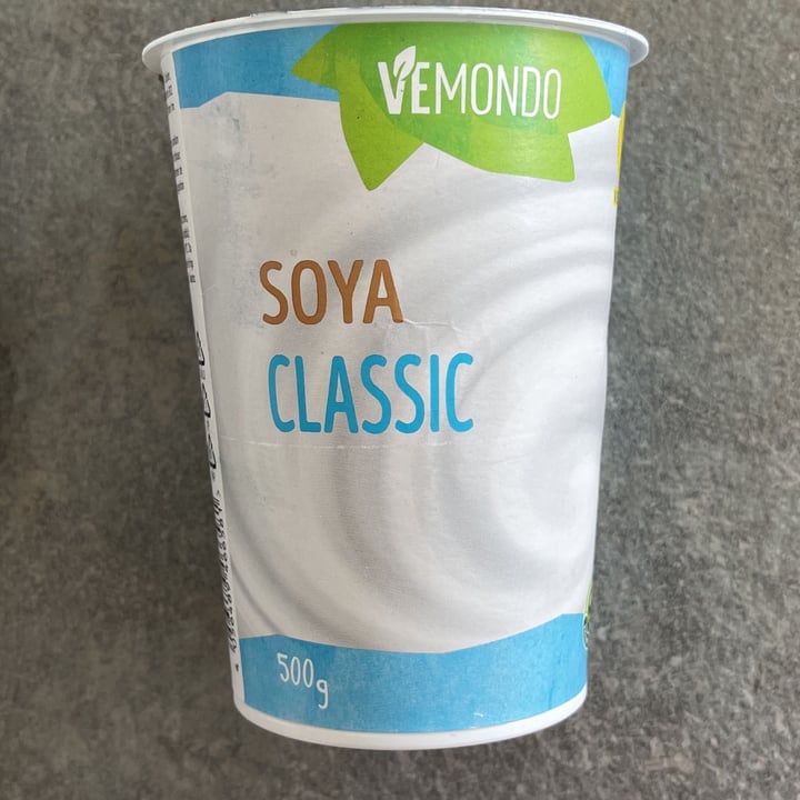 photo of Vemondo Yogurt De soja shared by @kiara1204 on  16 Jun 2022 - review