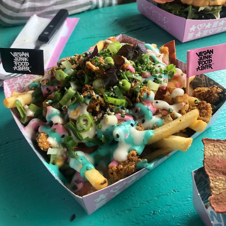 photo of Vegan Junk Food Bar Iconic Rainbow shared by @asepticfrost on  22 Aug 2022 - review