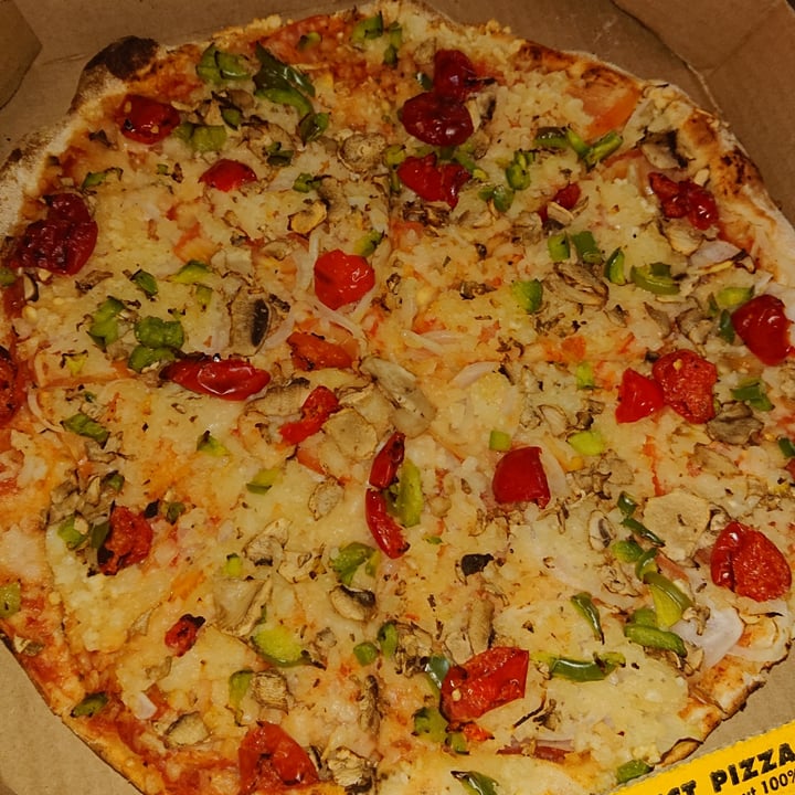 photo of Butler's Pizza Bellville Very veggie vegan pizza shared by @lunascorner on  26 Sep 2020 - review