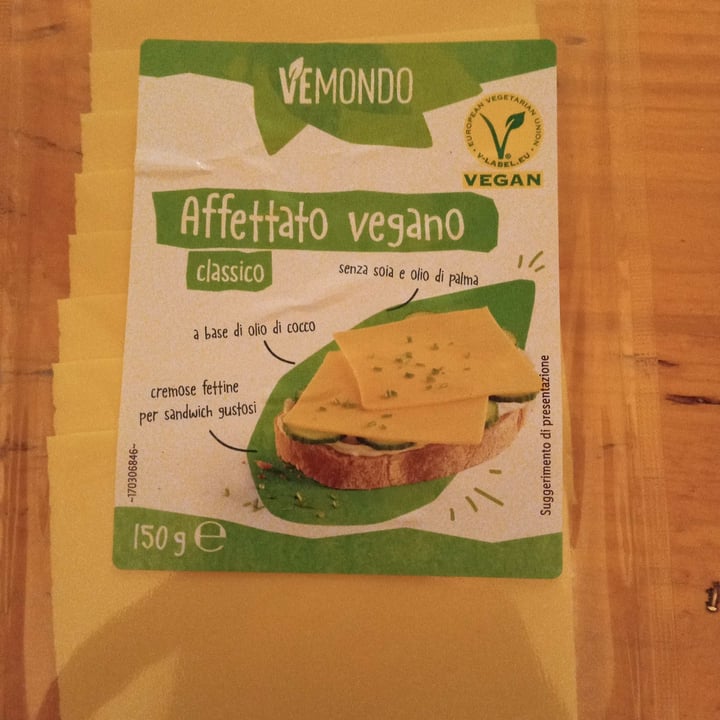 photo of Vemondo Affettato Vegano Classico shared by @scape on  07 Nov 2021 - review