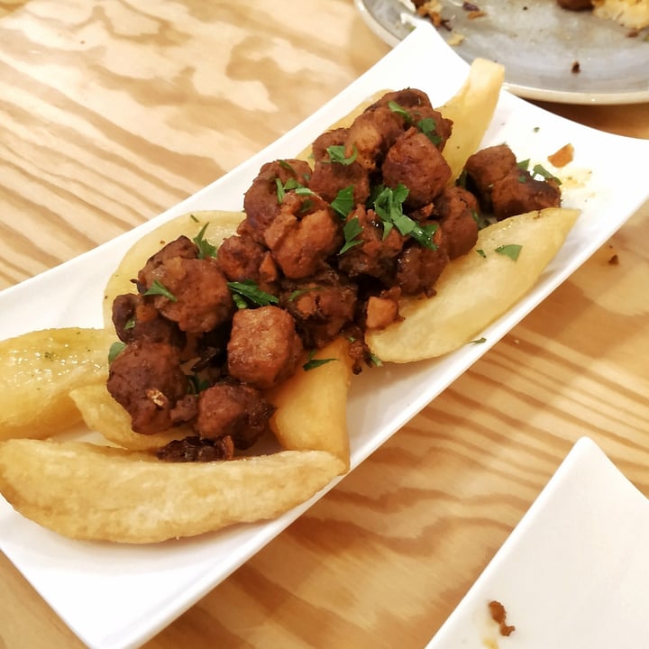 photo of Entre Pedras Café Bar Vegano "Zorza" con patatas shared by @luuunana on  03 Sep 2021 - review