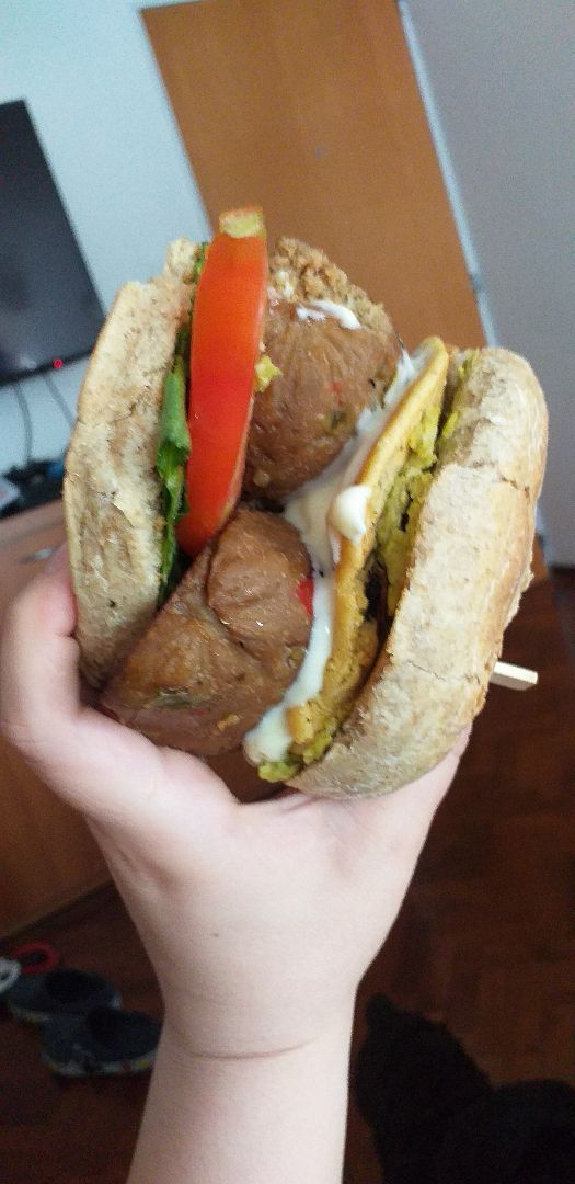 photo of Hevalê Cocina Vegana y Vegetariana (Ahora Sattva es Hevalê) Choripan Vegano shared by @pibitavegana on  05 Jan 2020 - review