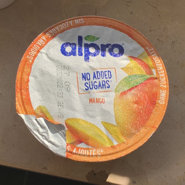 photo of Alpro alpro yogurt di soia mango shared by @jg89 on  18 Sep 2022 - review
