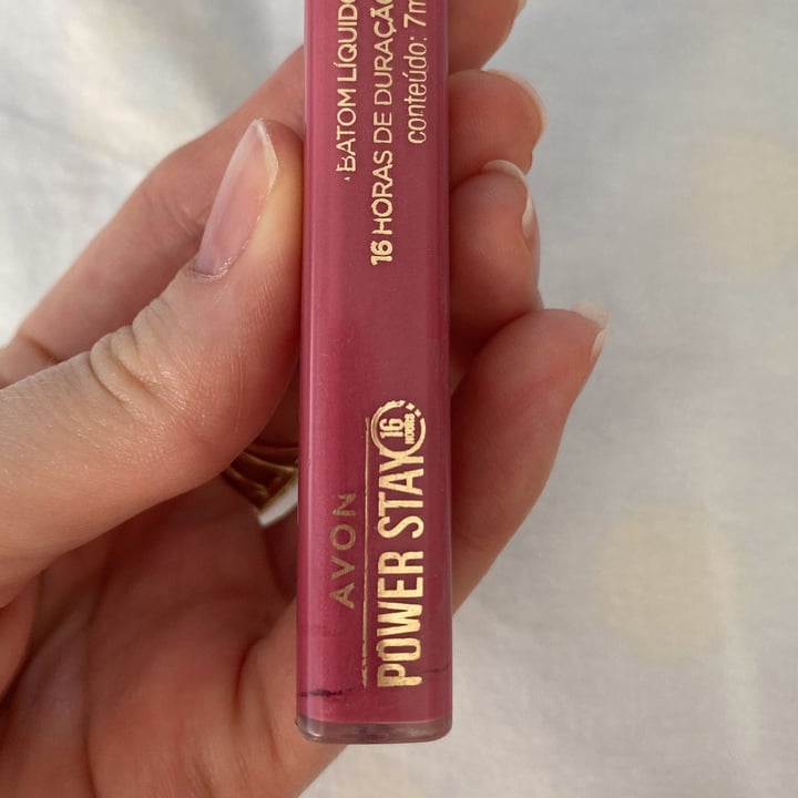 review photo of Avon batom Power Stay shared by @lucianaribeiro on 13 Nov 2022 - review