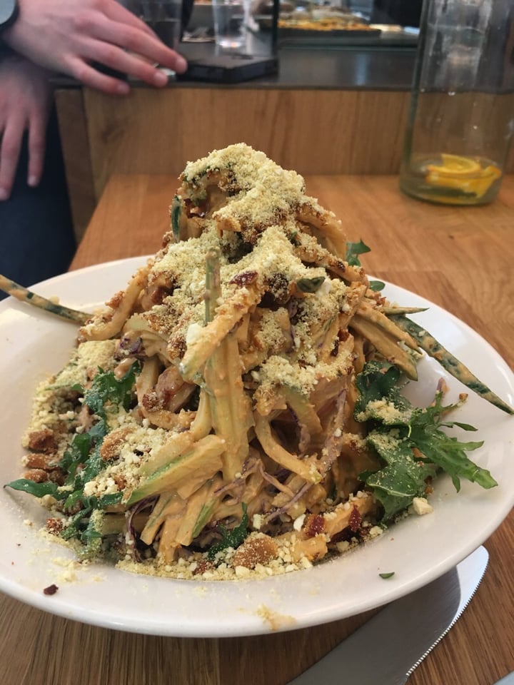 photo of Bunny's Deli Noodles crudos shared by @theveggienomad on  08 Feb 2019 - review
