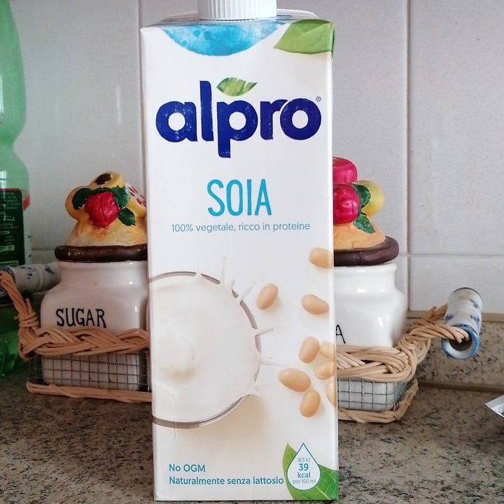 photo of Alpro 100% vegetale soia ricco in proteine shared by @lisanovara on  04 Oct 2022 - review