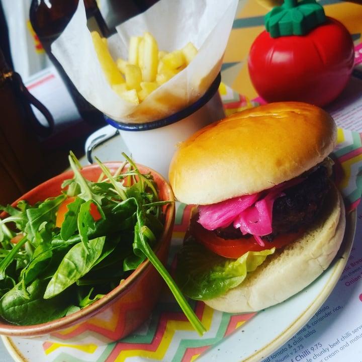 review photo of Capo Lounge Beyond meat Burger shared by @miss-b on 02 Oct 2020 - review