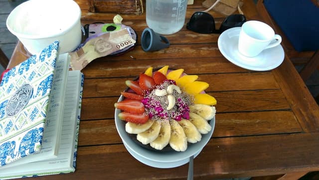 菜肴“Chai smoothie bowl”的照片