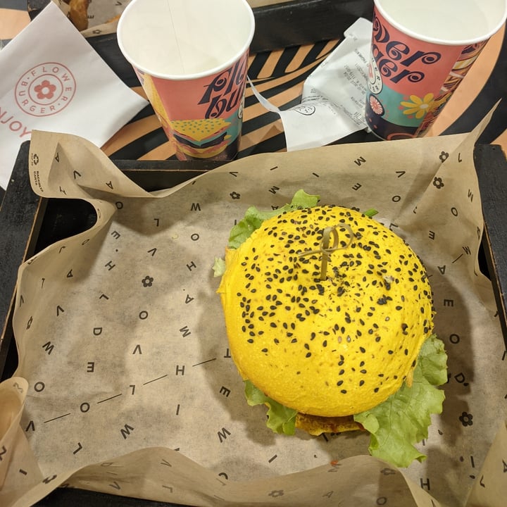 review photo of Flower Burger Spicy Cecio shared by @piciozz on 15 Mar 2022 - review