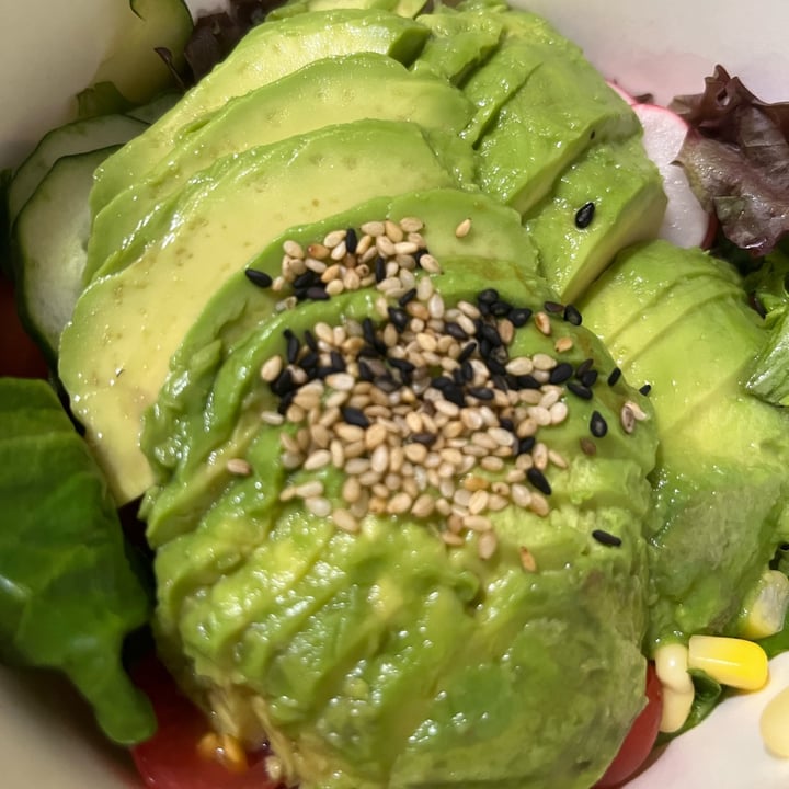 photo of Lucky Cat Avocado Salad With Yuzu Ponzu Dressing shared by @soy-orbison on  07 Nov 2022 - review