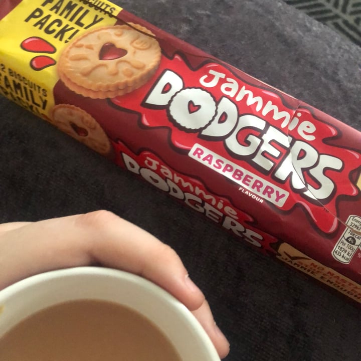 review photo of Jammie Dodgers Jammie Dodgers shared by @chloebeaxv on 10 Apr 2021 - review