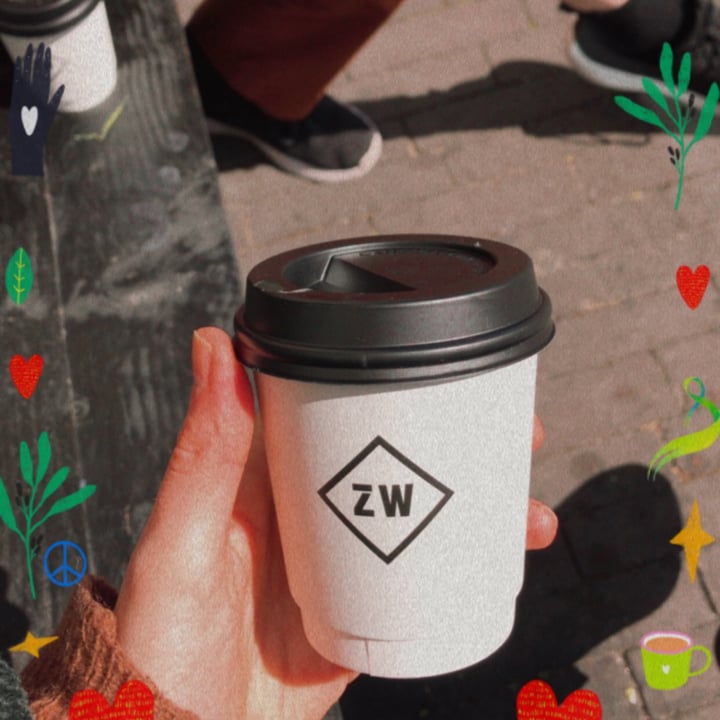 photo of Zwartwit Koffie Latte (havermelk) shared by @katinka- on  22 Nov 2021 - review