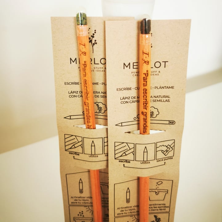 review photo of merlot lápiz Semillero shared by @andreadk on 16 May 2022 - review