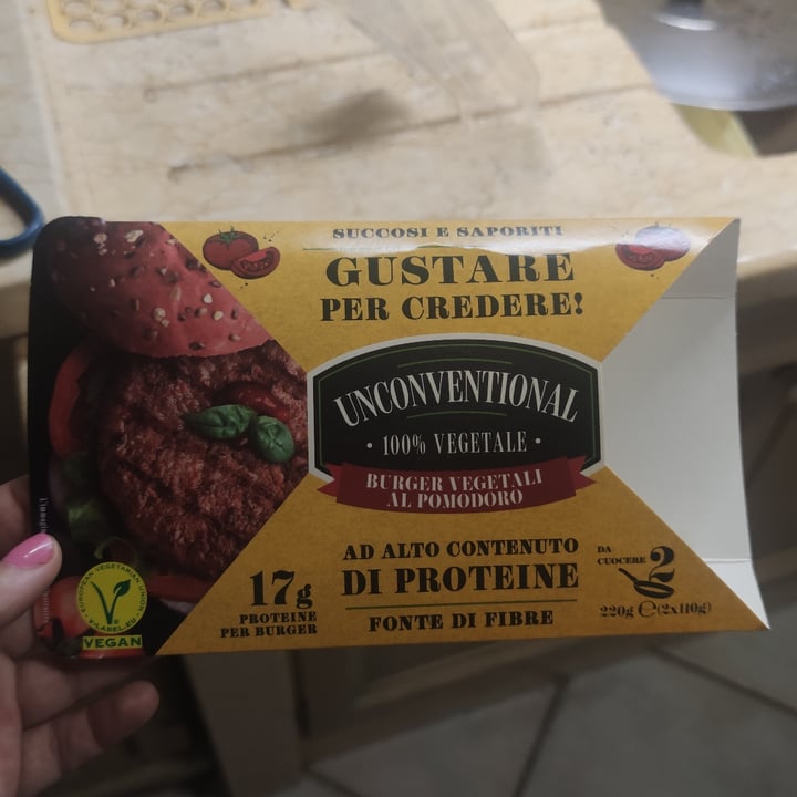 review photo of Unconventional Burger Vegetale Al Pomodoro - Tomato Burger shared by @brcfnc on 12 Jul 2022 - review