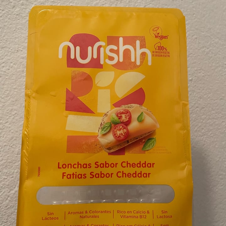 review photo of Nurishh Cheddar Slices shared by @noeee on 20 Oct 2022 - review