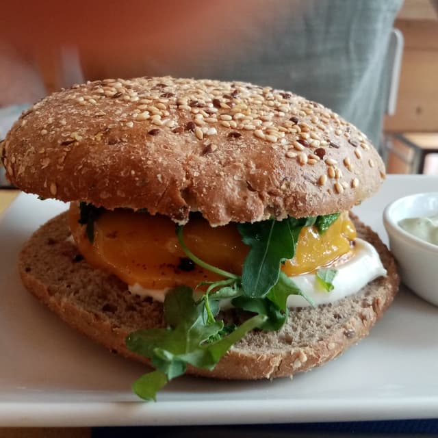 菜肴“Beyond Burger”的照片