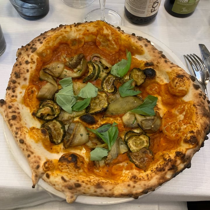 photo of Regina Margherita Pizza Sapore Contadino (senza fiordilatte) shared by @saralauriola on  18 Aug 2022 - review