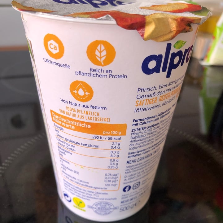 photo of Alpro Joghurt Pfirsich shared by @marenvansoest on  11 Sep 2021 - review