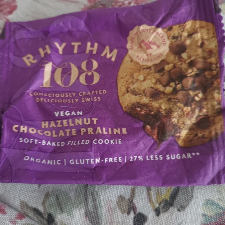 photo of Rhythm 108 Hazelnut chocolate praline soft-baked filled cookie shared by @brunella1 on  06 May 2022 - review