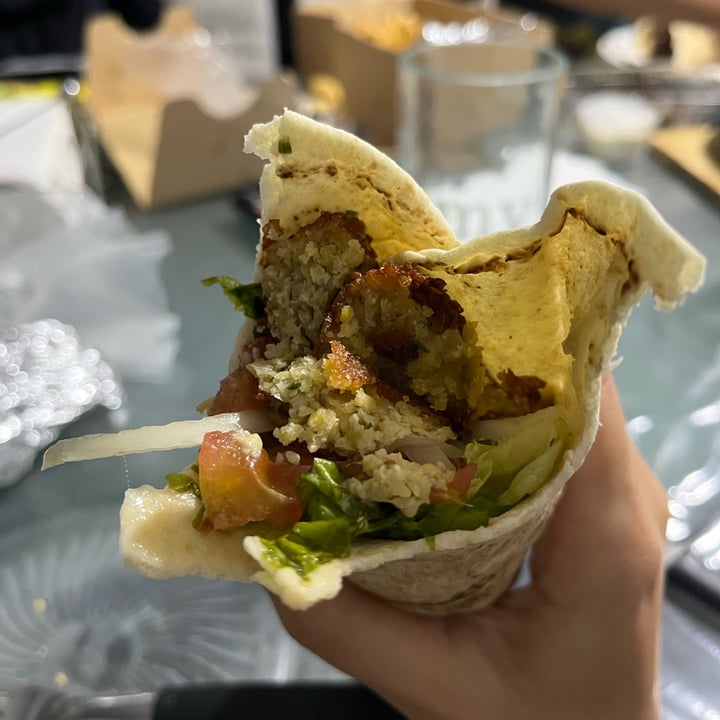 photo of Casa De Shawarma Sandwich de falafel shared by @ropenalva on  15 Apr 2022 - review