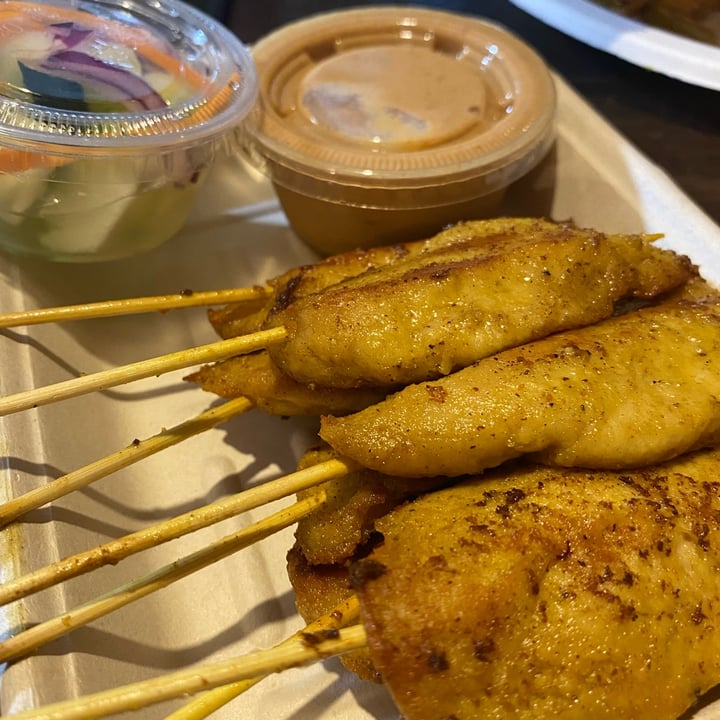 photo of Thai Vegan Sky Chicken Satay shared by @giuliaghil on  24 Oct 2022 - review